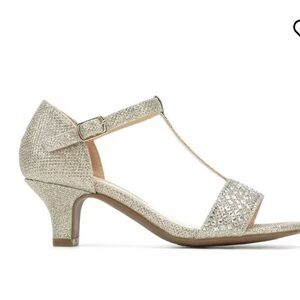 NEW GIRLS' SODA LITTLE KID & BIG KID SLOAN DRESS HEELS sz 4